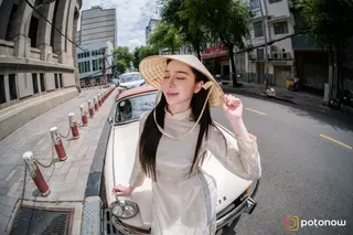 15+ Ao Dai Poses to Look Your Best in Every Photo