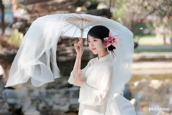 Save These 12 Vintage Ao Dai Photoshoot Locations in Hanoi